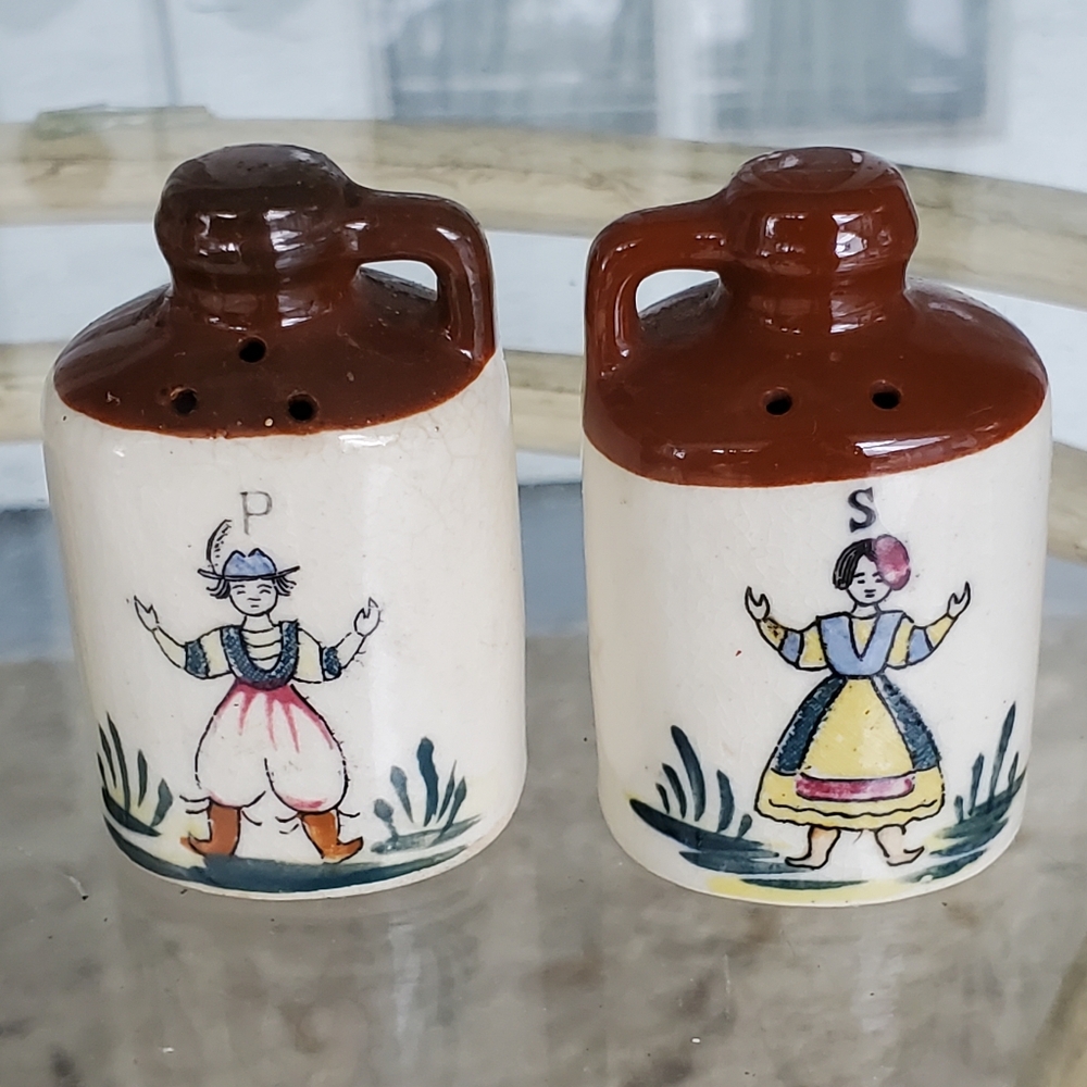 Dutch Man & Woman Salt & Pepper Shakers Jugs, Made In Japan, Vintage & Unique